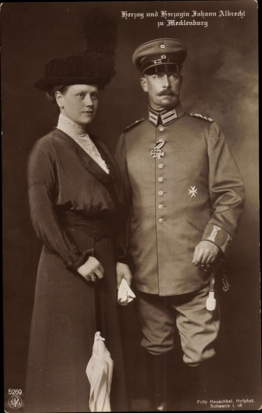 PC Duke Johann Albrecht and Duchess Elisabeth of Mecklenburg Schwerin, portrait, Iron Cross