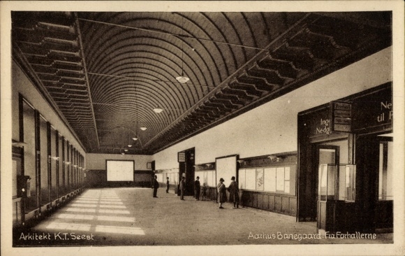 Postcard Århus Aarhus Denmark, entrance hall of the train station