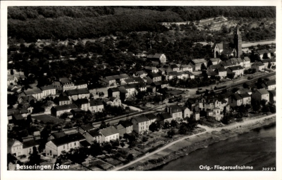 Postcard Besseringen Merzig in Saarland, Besseringen/Saar, aerial photography, architecture, tranquil landscape