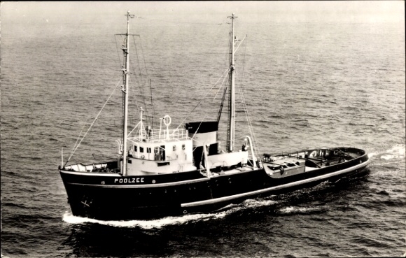 Ak sleepboot MT Poolzee op volle snelheid, L. Smit & Co.