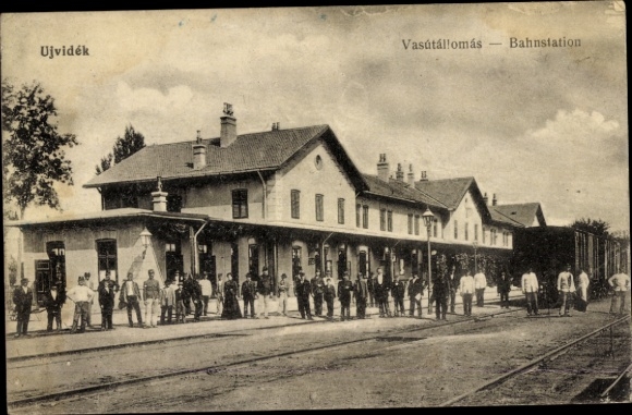 Ak Novi Sad Újvidék Neusatz Servië, treinstation