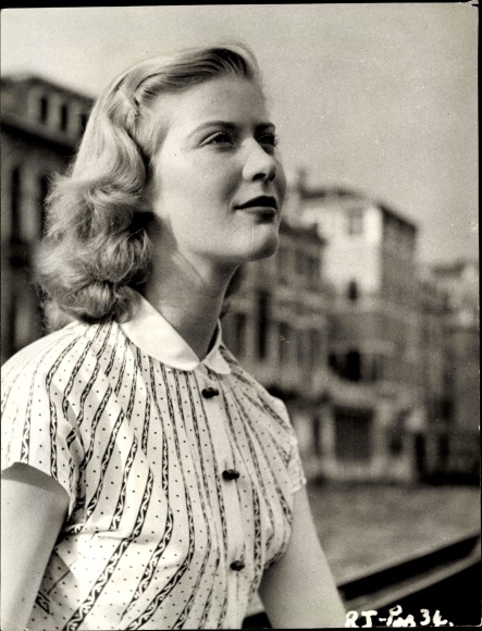 Postcard actress Susan Shentall, portrait, film Romeo and Juliet, role Juliet