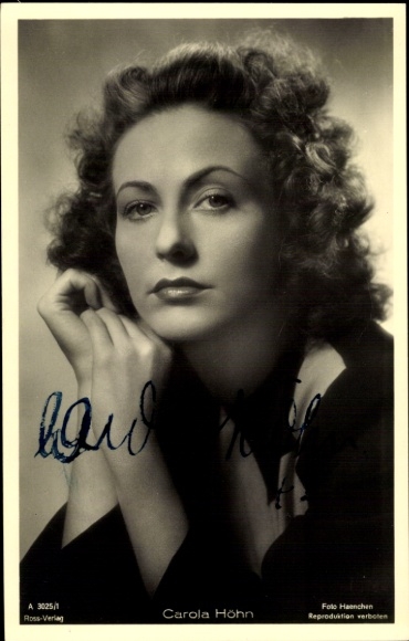 Postcard actress Carola Höhn, portrait, Ross Verlag No. A 3025/1, autograph