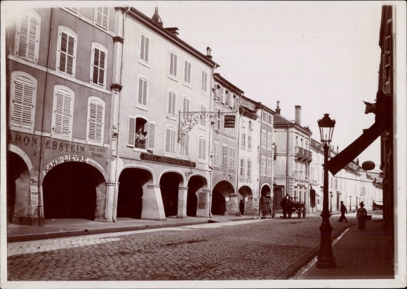 Photo Remiremont Lorraine Vosges, Rue Charles de Gaulle