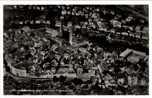 Ak Weilburg an der Lahn Hessen, Fliegeraufnahme