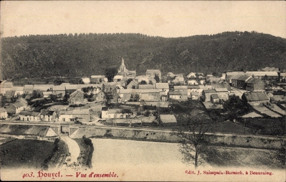 Ak Houyet Wallonien Namur, Ansicht von  Gebäude, Kirche, Landschaft