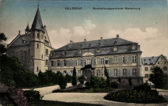 KP Vallendar am Rhein, Marienburg Housekeeping Boarding House, building with garden