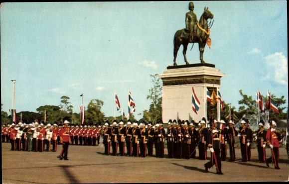 Postcard Bangkok Thailand, His Majesty inspecting the imperial Guards