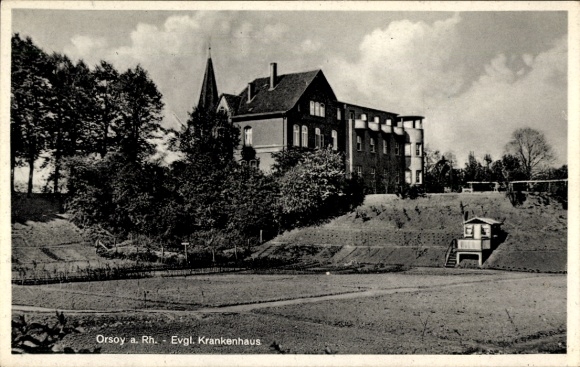 KP Orsoy Rheinberg nad Dolnym Renem, Szpital Ewangelicki, budynki, drzewa, krajobraz