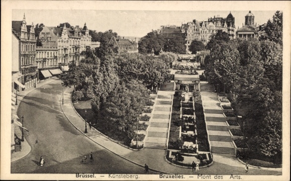 KP Bruxelles Brussels, Kunstberg, Mont des Arts, parki, drzewa, widok ulicy
