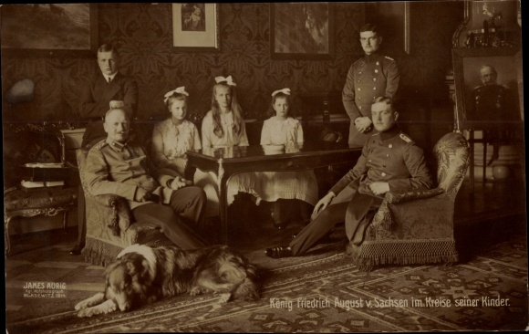 PC King Friedrich August III. of Saxony surrounded by his children