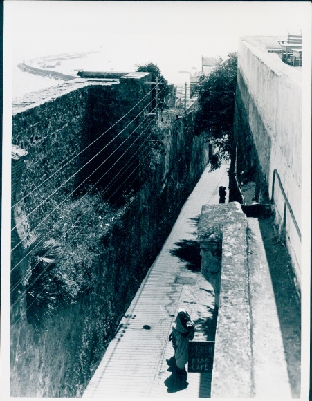 Photo film scene Tanger, the city with two faces, street, Germany 1952, Jordan J. von Boyadjieff