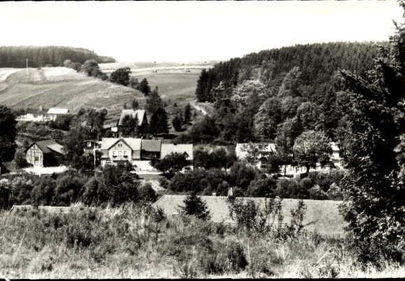 Ak Trautenstein Oberharz am Brocken, landschap met huizen, bomen, heuvels, boswachterskantoor