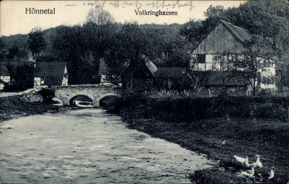 Ak Volkringhausen Balve im Sauerland, Hönnetal, Ortspartie, Brücke