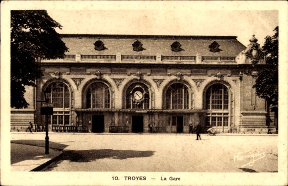 Postcard Troyes Aube, train station