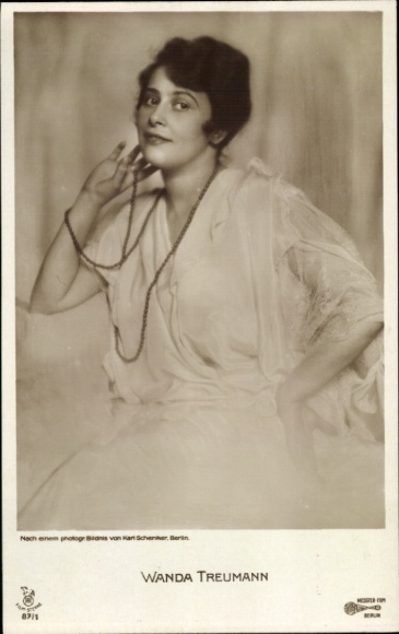Ak Schauspielerin Wanda Treumann, Portrait