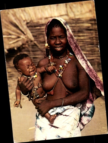 Picture African mother with child in her arms, portrait