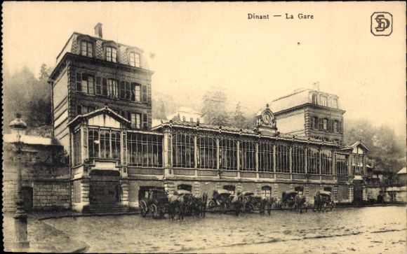 Ak Dinant Wallonië Namen, treinstation, rijtuigen
