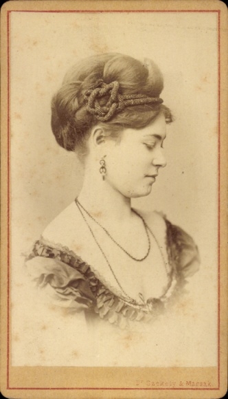 CdV woman portrait in profile, updo