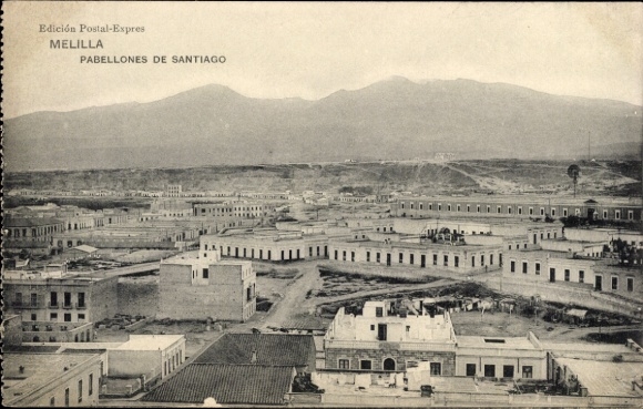 Ak Melilla Spanien, Postkarte mit Aussicht auf Pabellones de Santiago, Gebirgen im Hintergrund
