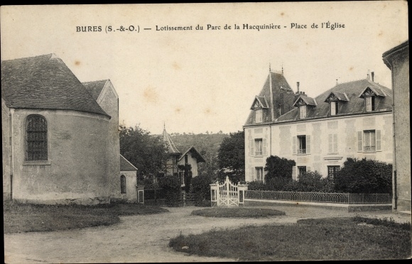 KP Bures Essonne, Lotissement du Parc de la Hacquiniere, Place de l'Eglise
