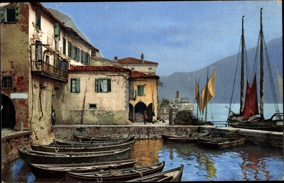 Ansichtkaart Italië, fotochromie, Nenke en Ostermaier 1824, vissersboten