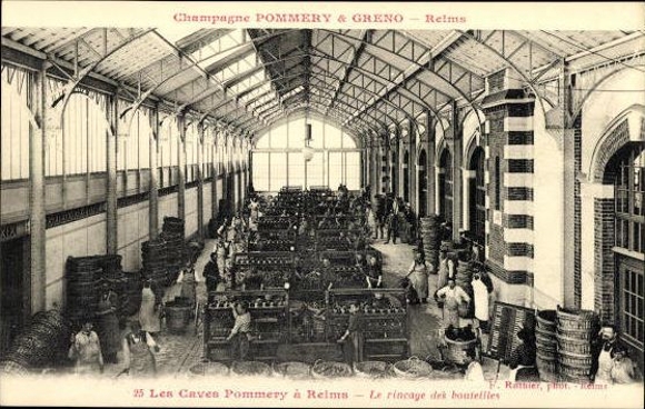 Set with 40 PCs Reims, Caves Pommery, envelope