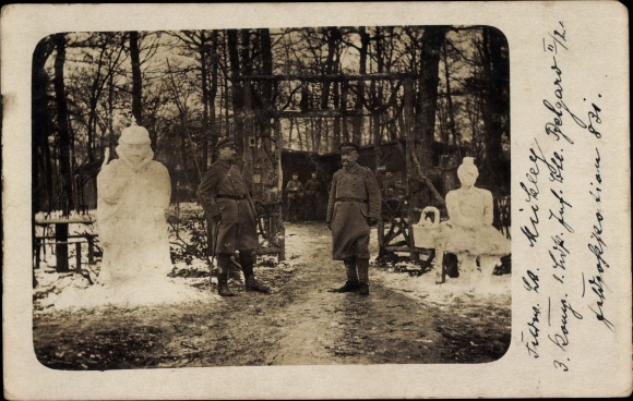 Photo Postcard German soldiers in uniform, camp entrance, snow figures, 3rd Company Res. Batl. Belgard II/2