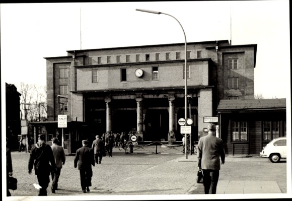Photo Hamburg Mitte St. Pauli, Elbe Tunnel, entrance