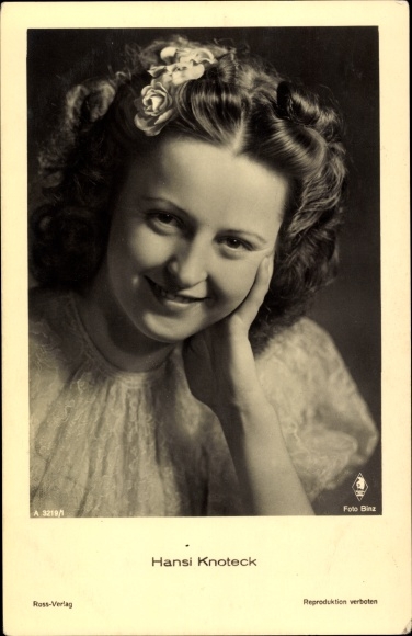 Ak Schauspielerin Hansi Knoteck, Portrait, Blumen im Haar