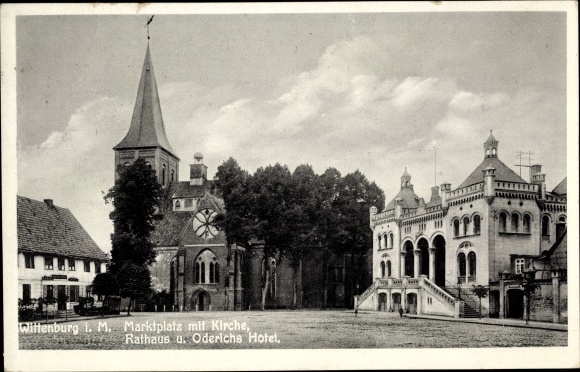 Postcard Wittenburg in Mecklenburg, market square with church, town hall and Oderichs Hotel