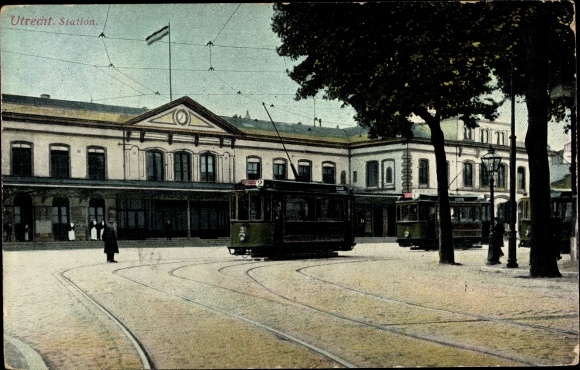 PC Utrecht Netherlands, Centralstation, tram