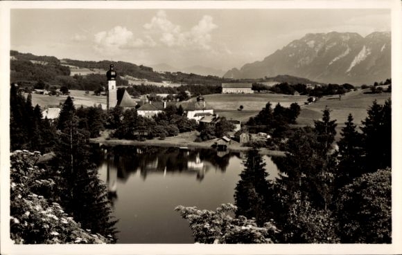 Postcard Höglwörth Anger in Rupertiwinkel Upper Bavaria, partial view, Untersberg, church tower