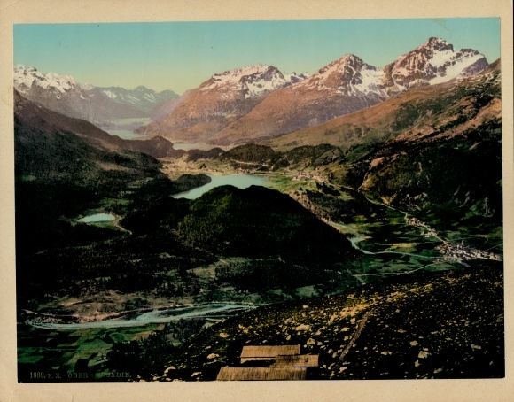 Photo Ober Engadin Graubünden Canton Switzerland, Panorama, Village Suisse, Swiss woman in traditional costume