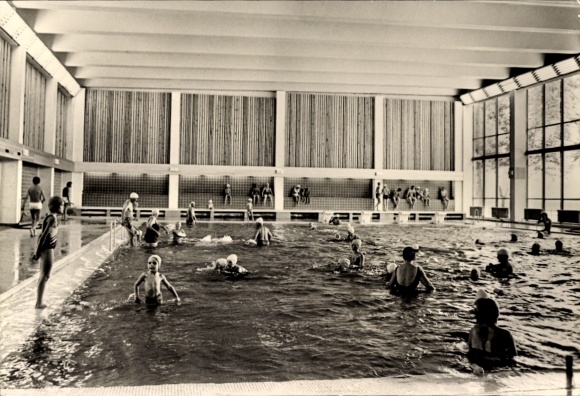 Ak Ostseebad Kühlungsborn,FDGB Meerwasserschwimmhalle