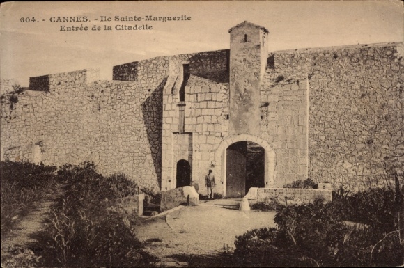 PC Cannes Alpes Maritimes, entrance to the citadel, person in front of the wall, Ile Sainte-Marguerite