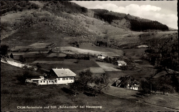 Ak Neuenweg Kleines Wiesental im Schwarzwald, CVJM-Ferienheim, DJH Belchenhöfe, Landschaft, Hügel