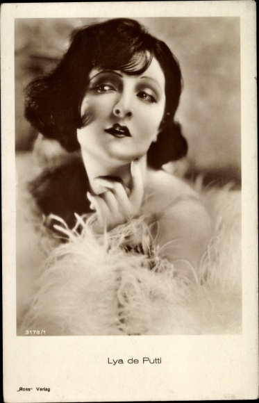 Postcard Actress Lia de Putti, Portrait, Ross 3178/1