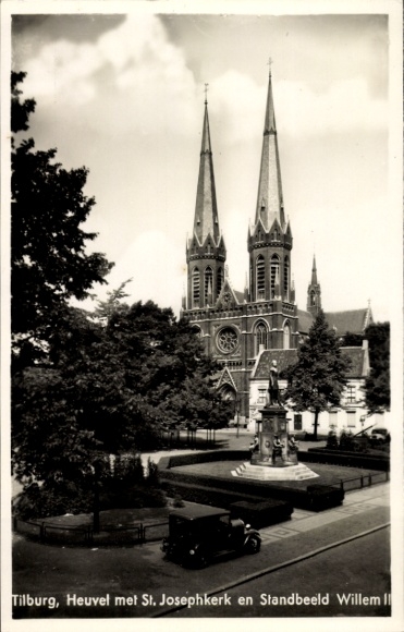 Ak Tilburg Noord-Brabant Nederland, Heuvel met St. Jozefkerk en strandfoto Willem II.