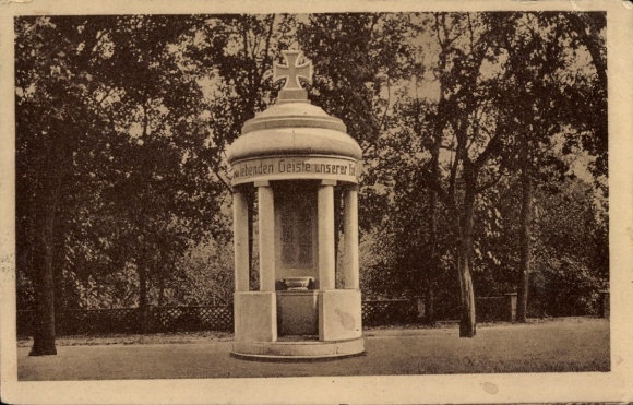 Postcard Schollene an der Havel, memorial to those who died in World War 1914/18