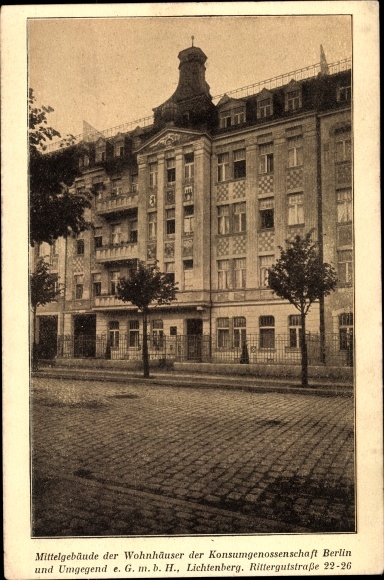 Postcard Berlin Lichtenberg, consumer cooperative in Berlin and the surrounding area, residential buildings, Rittergutstraße 22-26