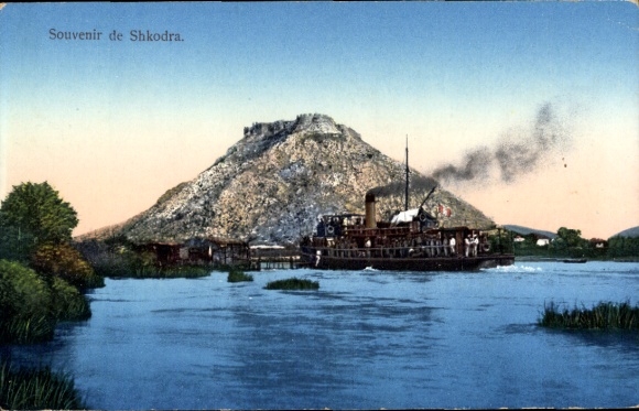 KP Scutari Shkodra Albania, widok częściowy, statek parowy na wodzie