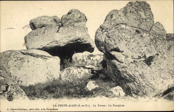 Ak La Ferté-Alais Essonne, Le Tertre, Le Parapluie
