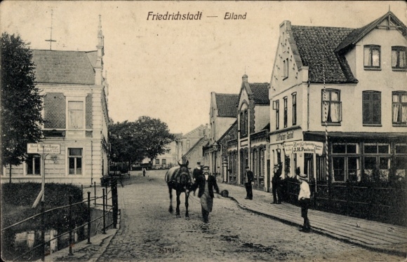 Ak Friedrichstadt an der Eider Nordfriesland, Eiland, Straßenpartie, Hotel, Mann mit Pferd