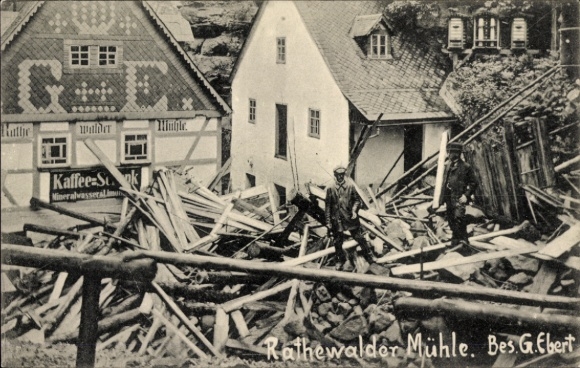 Ak Rathewalde Hohnstein Sächsische Schweiz, Rathewalder Mühle, Wasser-Katastrophe 25. Mai 1906