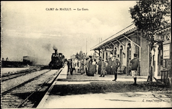 Ak Mailly le Camp Aube, La Gare, spoorweg