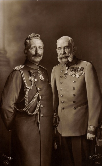 Ak Kaiser Franz Joseph I., Kaiser Wilhelm II., Portrait, Orden, Uniform