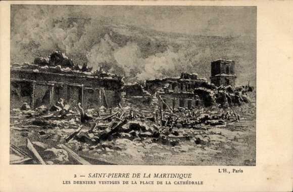 Postcard Saint-Pierre Martinique, the last remains of the Place de la Cathedrale