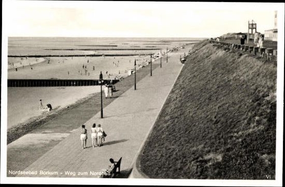 10 old PCs Insel Borkum, various views