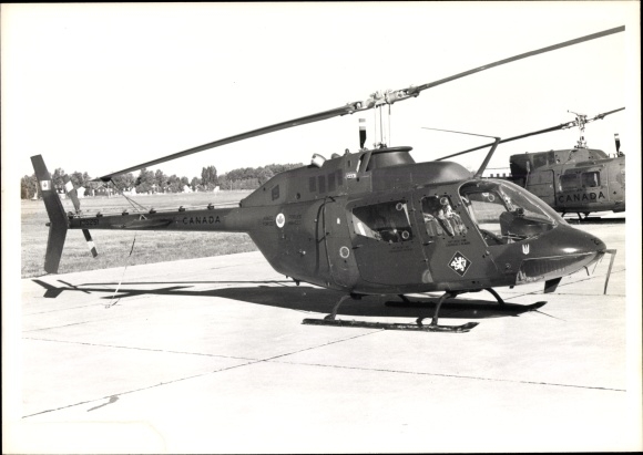 Zdjęcie kanadyjskiego helikoptera wojskowego
